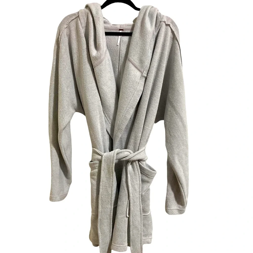Free people light gray Hooded sweatshirt cardigan robe size medium/large